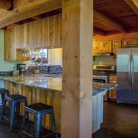 European Style Straw Bale Retreat Villa แอชแลนด์ ภายนอก รูปภาพ
