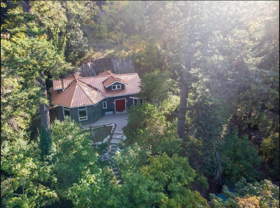 European Style Straw Bale Retreat Villa แอชแลนด์ ภายนอก รูปภาพ