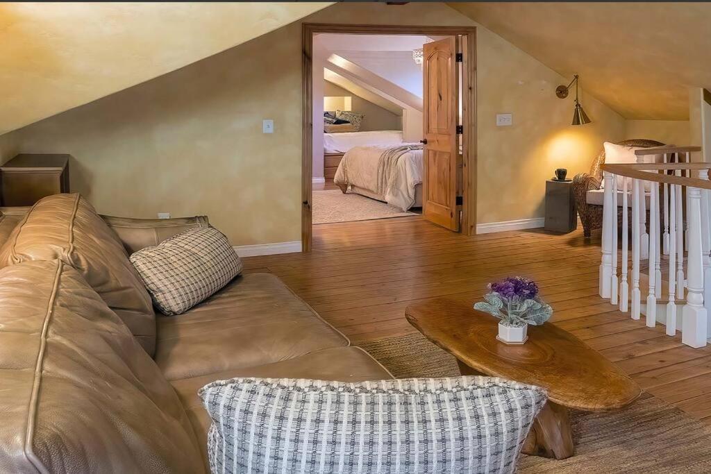 European Style Straw Bale Retreat Villa แอชแลนด์ ภายนอก รูปภาพ